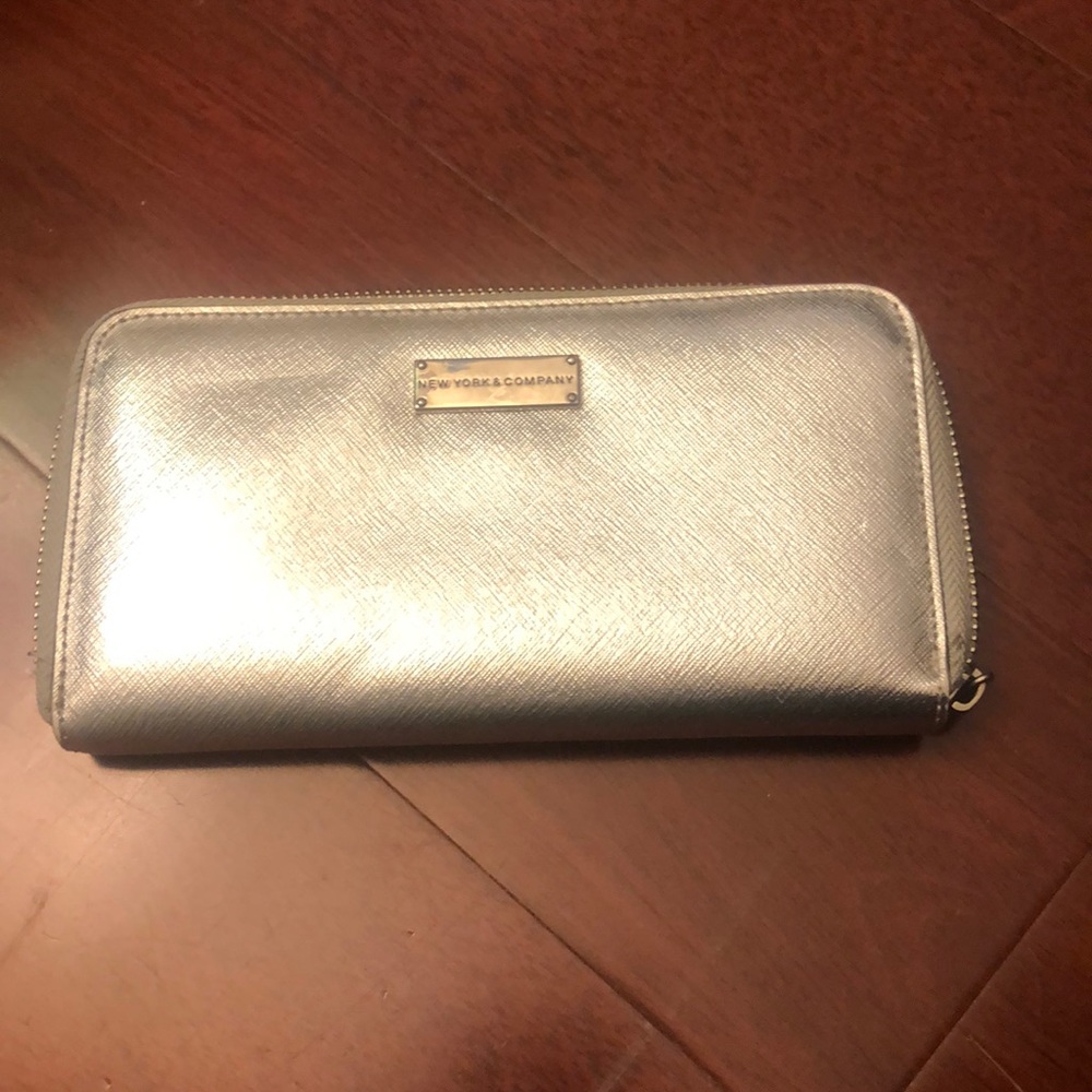 New york n company Wallet